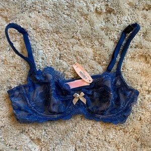 NWT Victoria’s Secret sheer lace blue bra